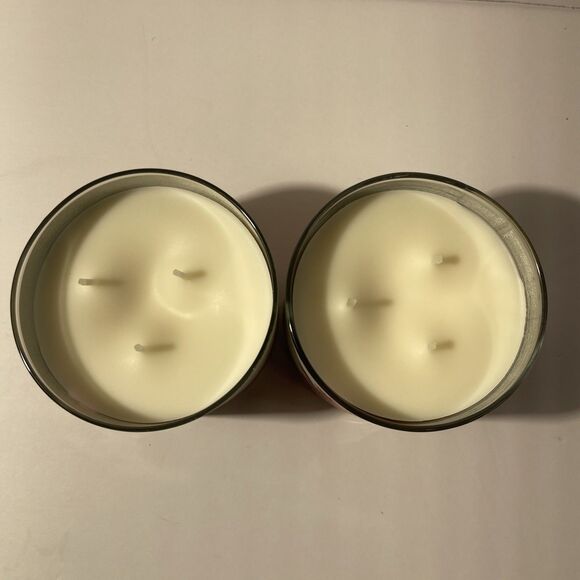 NEW Bath & Body Works Japanese Cherry Blossom 14.5oz 3-Wick Candle - Picture 3 of 4